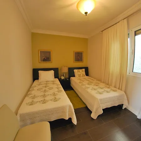 Ξενοδοχείο με διαμερίσματα 3 Praias 4*