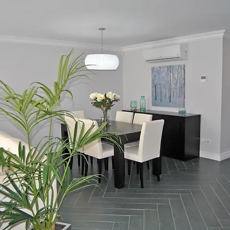 3 Praias Ξενοδοχείο με διαμερίσματα Πόντα Ντελγκάντα