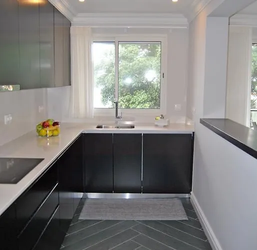 3 Praias Πόντα Ντελγκάντα